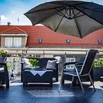 Goscinne Teczowa Hotel