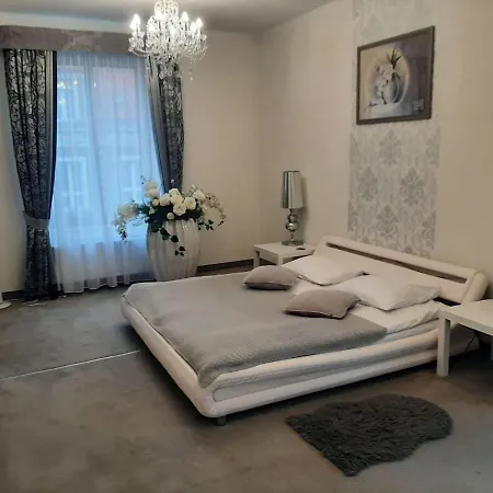 Hotel Goscinne Teczowa *