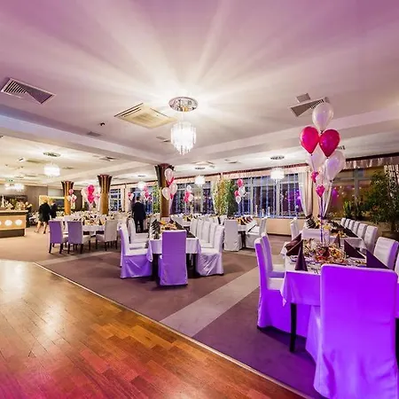 Goscinne Teczowa Hotel