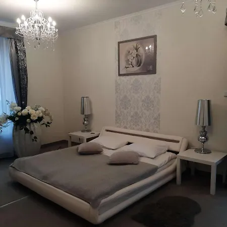 Goscinne Teczowa Hotel Luban (Luban)