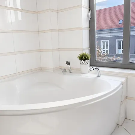 Goscinne Teczowa Hotel