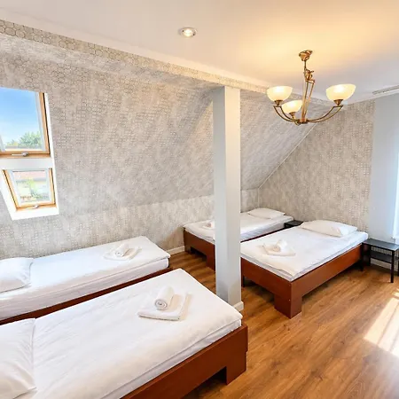 Goscinne Teczowa Hotel