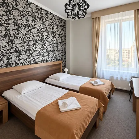Hotel Goscinne Teczowa *