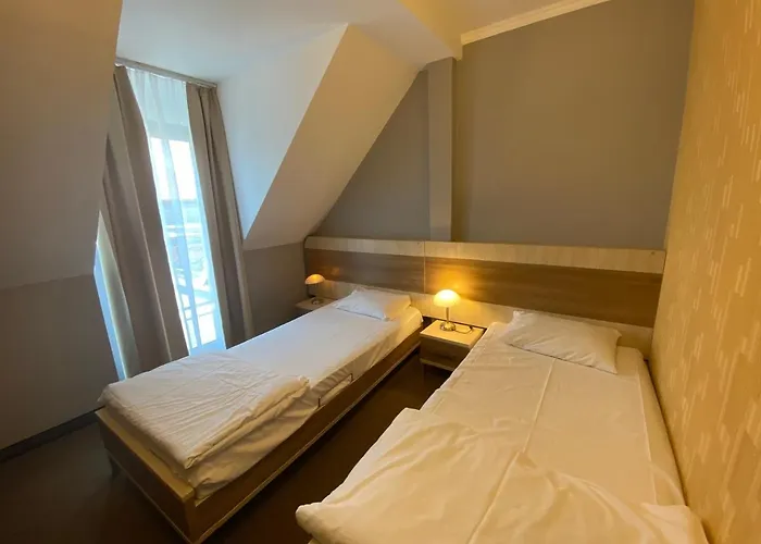 Hotel Goscinne Teczowa *