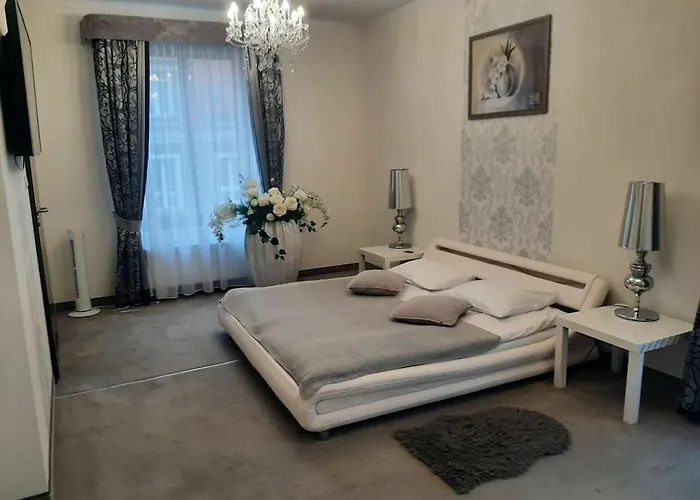 Hotel Goscinne Teczowa *